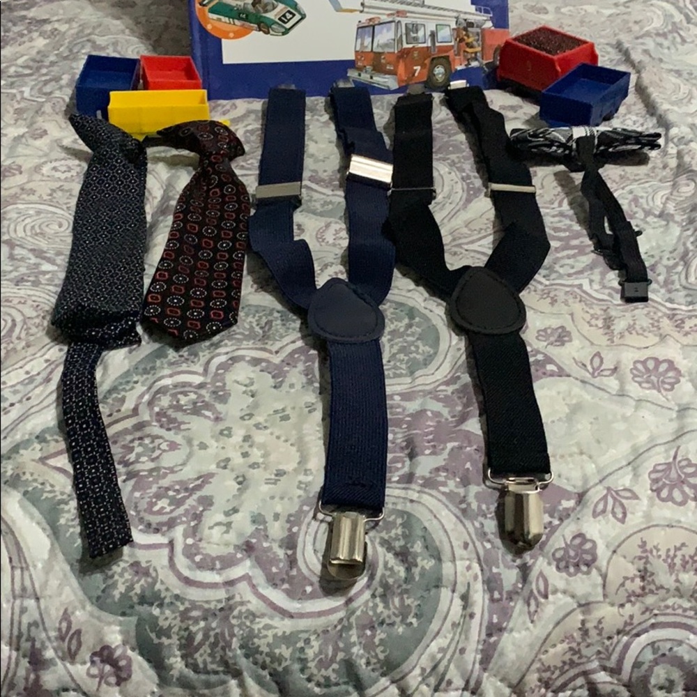 Toddlers ties and suspenders - Picture 1 of 5